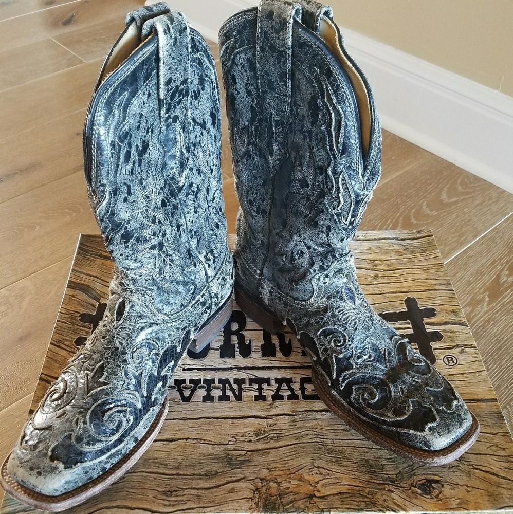 !!SOLD!! Mens coral vintage cowboy boots
